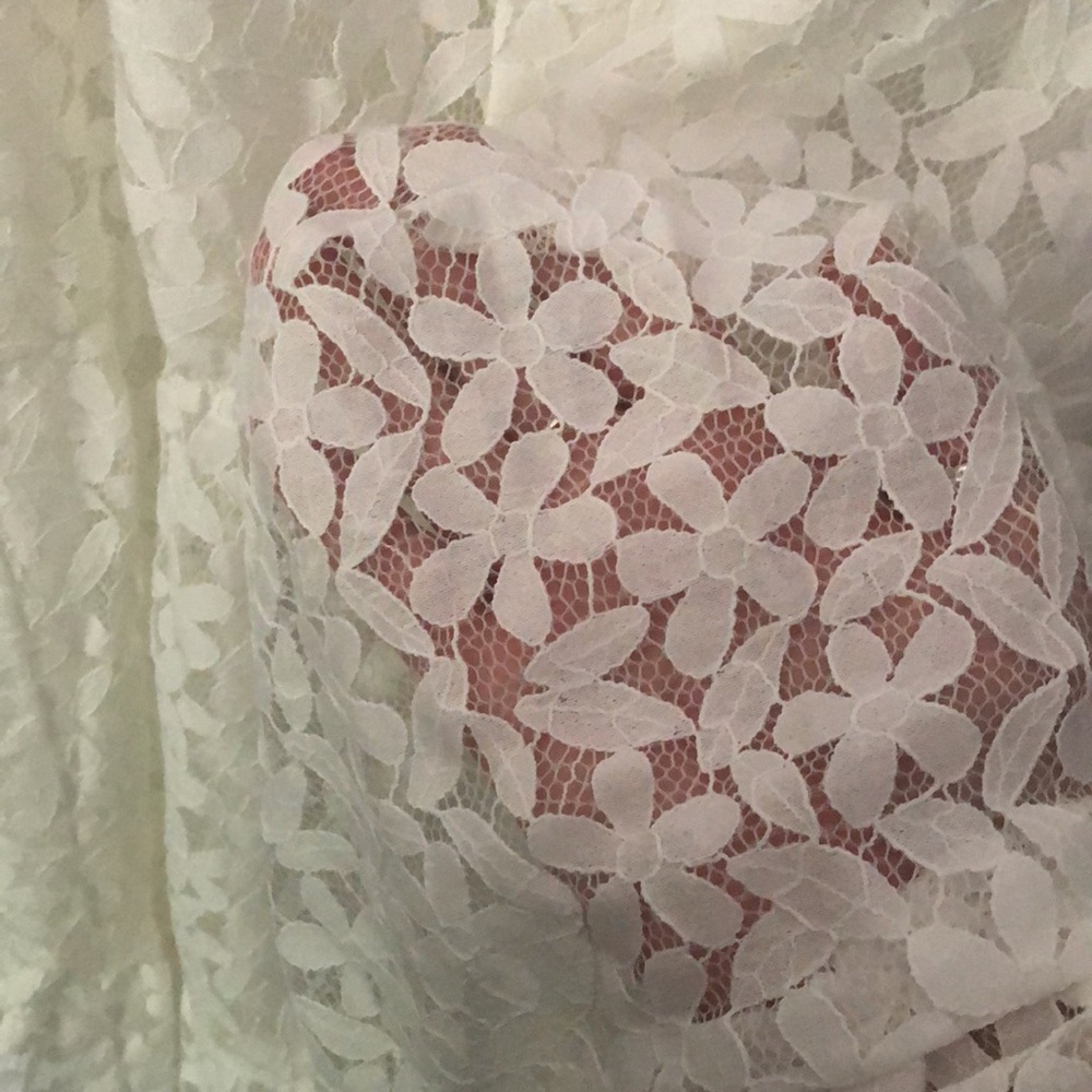 NWT CeCe Ivory Floral Lace Dress in size Small w/Mini Puff Sleeves & structure - Picture 7 of 8
